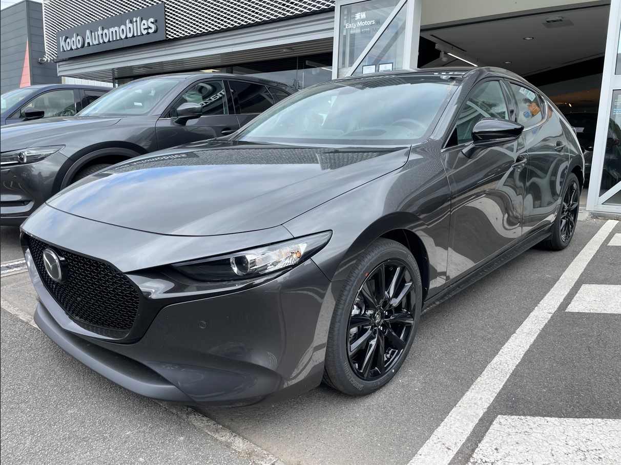 MAZDA3