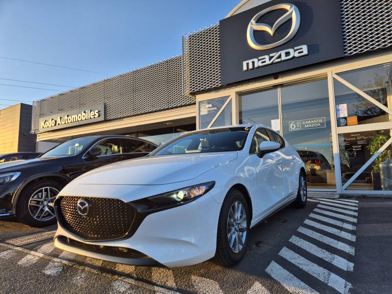 En savoir plus sur MAZDA3